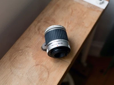 SMC Pentax-FA J 28-80mm f3.5-5.6 AL / Kit Zoom Lens in Silver - Image 1 of 4