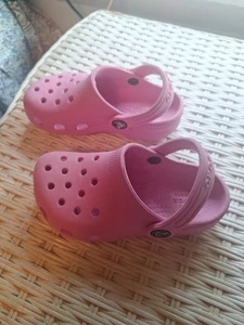 CROCS iconic comfort toddler girl PINK  Clogs size 9 - Picture 1 of 1