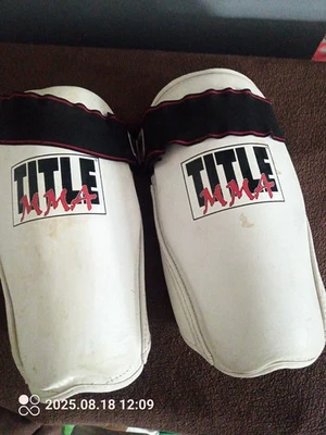 Espinilleras Title MMA de 12 pulgadas de largo Foto 1 de 4