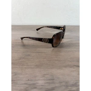 Gafas de sol para mujer Coach L913 Amy Logo - HC 8057 - lentes degradadas tortuga oscura - Imagen 1 de 9