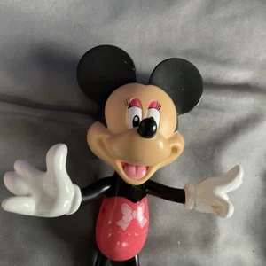 Figura muñeca Mattel Disney Minnie Mouse Snap 'n Style 2012 #W5116 - Imagen 1 de 3