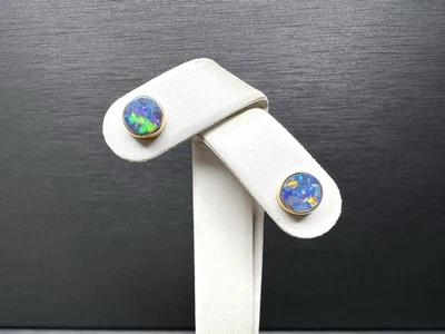 Aretes de doble ópalo de oro amarillo de 9 quilates de 7 mm Foto 1 de 4