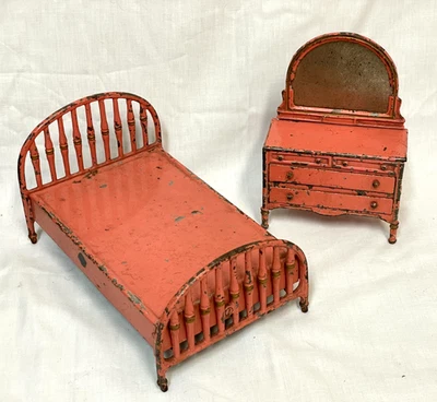 Antique Arcade Cast Iron Dollhouse Furniture Bed Set Bed & Dresser 1920-46 - Image 1 of 4