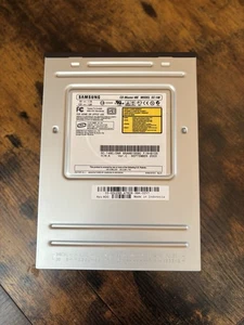 Toshiba Samsung CD-Master 48E Desktop IDE CD Rom Drive SC-148 Model - Picture 1 of 6
