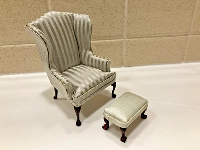 娃娃屋微型BESPAQ银色条纹翼背椅和银色脚凳1:12 — 第 1/4 张图片