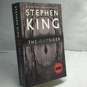 The Outsider Horror Paperback Book by Stephen King from Pocket Books 2018 - Picture 1 of 6