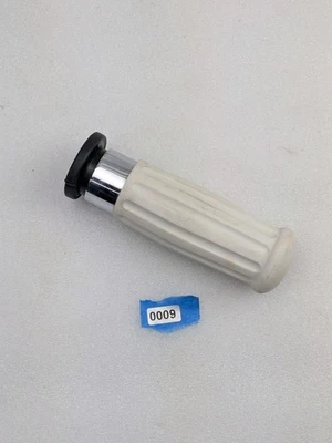 Single Harley Davidson Vintage Molded Rubber Hand Grip LH Left White 56100054 - Image 1 of 4