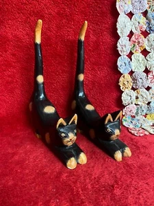 2 Folk Art Primitive Style Wooden Long Tail Cats Ring Holders - Picture 1 of 9