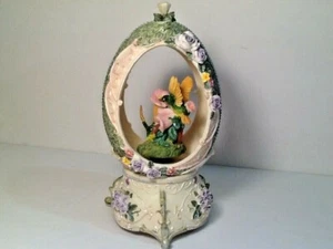 Rotierende Kolibris Blumen Figur musikalisch 7" hoch, Frühling, Ostern - Bild 1 von 8