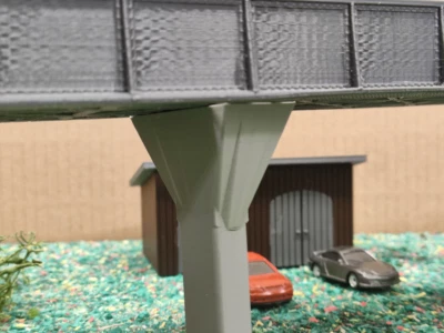 Brückenpfeiler Betonpfeiler, Spur H0, in 40 Höhen, verschiedenen Farben - Bild 1 von 4