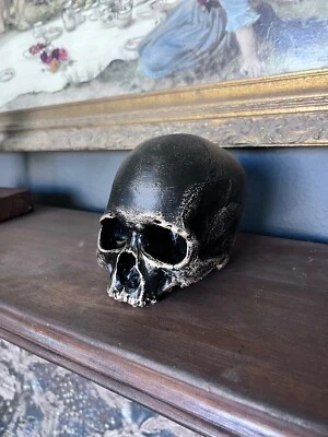 Calavera gótica negra y dorada tamaño mediano Foto 1 de 4