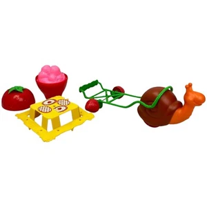 Carro de caracoles Strawberry Shortcake de colección juego de picnic casi completo 1980 Kenner - Imagen 1 de 7
