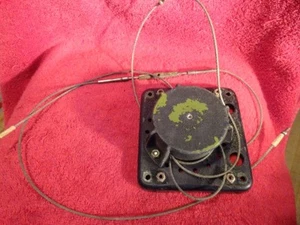 BENDIX AUTOPILOT SERVO MOUNT P/N 638012 WITH P/N 63C011-01 - Picture 1 of 2