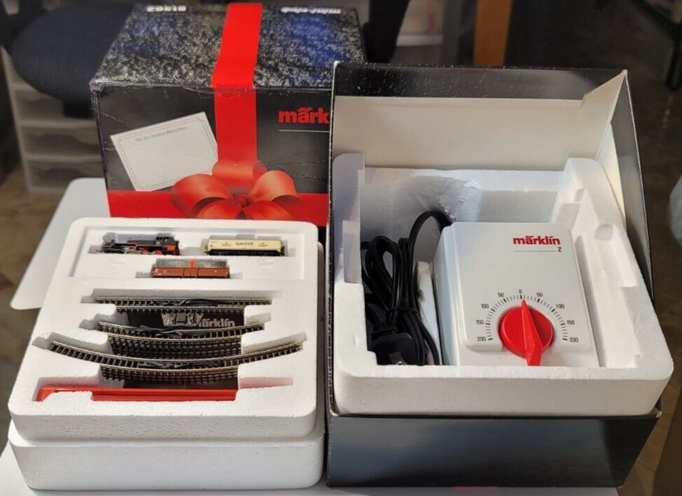 Z Marklin Mini-Club 81562 BR 74 701 2-6-0 DB Freight Set (120 v) (tested) - Image 1 of 4