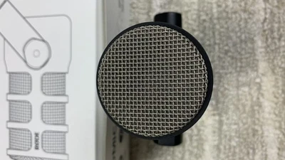 Micrófono dinámico para podcasting Rode PodMic Foto 1 de 3