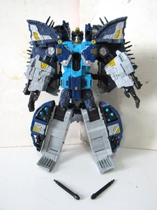 Hasbro Transformers Cybertron Supreme Class Primus Figur mit zwei Raketen - Bild 1 von 16