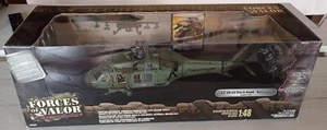 Forces of Valor Black Hawk Helicopter UH-60L Baghdad 1:48 Scale-Retired-2004-NEW - Imagen 1 de 2