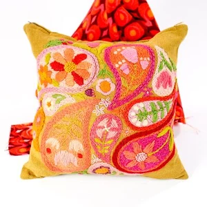 Vtg Paragon Crewel Pillow Paisley 0939 Mod Groovy Bright Florals Flowers 1970s - Picture 1 of 8