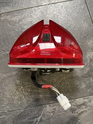 Задний стоп-сигнал для Suzuki GSXR 750 2015 L5 GSXR 600 2011-2018 15287 миль - Изображение 1 из 4
