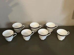 Royal Doulton Vintage Tea Cup - "Harlow" - White & Gold 7 Piece - Picture 1 of 3