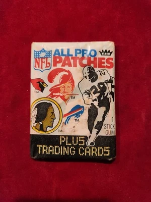 🏈RARE 1977 Fleer NFL ALL PRO Patches PLUS Teams In Action c🏈 Unopened Wax Pack - Image 1 of 4