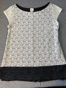 Weston Wear Shirt Womens L Lace Short Sleeve Stretch USA White Black Anthro Top - Picture 1 of 8