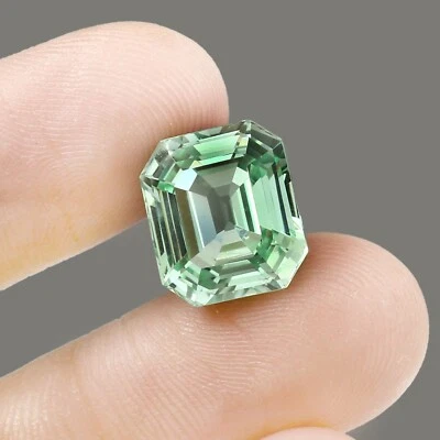 10.00 CT Natural Flawless Ceylon Green Sapphire Loose Radiant Cut Gemstone 12x11 - Image 1 of 4