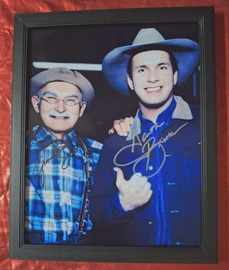 Garth Brooks - Grandpa Jones signed rare Opry photo - Bild 1 von 6