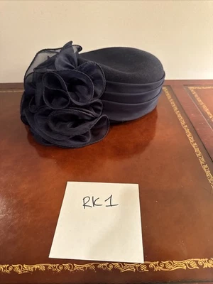 E7 Vintage Lonni San Francisco Hat Wool Felt Cap Navy Blue Bow Church Easter B14 - Image 1 of 4