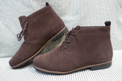 WHITE MOUNTAIN AUBURN~NEW!!~BROWN SUEDE LACE-UP CHUKKA BOOTS WOMENS 11W - Image 1 of 4