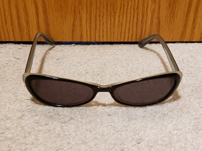 Nicole Miller 女式设计师太阳镜猫眼黑色珍珠全边 55 16 140 — 第 1/4 张图片