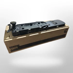 NEW Mopar 68235568AA Valve Cover Engine - Picture 1 of 2