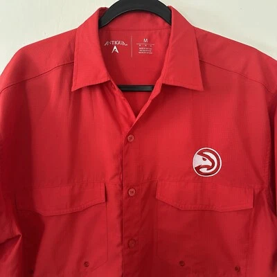 NBA Atlanta Hawks Fishing Shirt Medium Red Vented Pockets Button Short Sleeve - Image 1 of 4