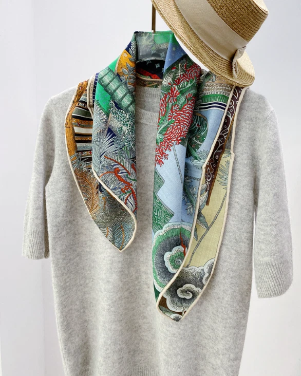 70% Cashmere 30% Silk Wrap Scarf Green grass Print Double Face Print Shawl 27'' - Image 1 of 4