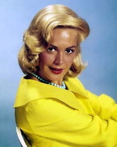 SANDRA DEE PHOTO cute young actress photograph picture - Picture 1 of 1