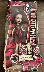 Monster High Puppe Ghoul Spirit Spectra Vondergeist Daughter of a Ghost 2013 DB - Bild 1 von 4