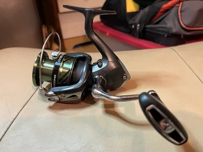 Shimano Symetre  4000 Spinning Fishing Reel - Image 1 of 4