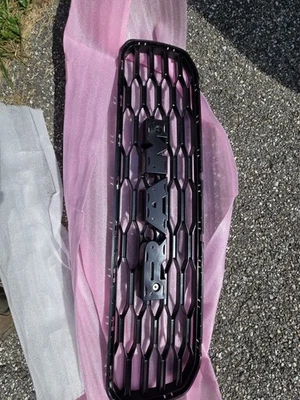 Dodge RAM 1500-3500 2019-2022 parrilla delantera envolvente 68396715aa Foto 1 de 4