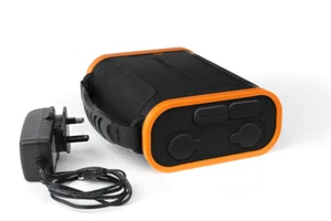 Batteria Fox Halo Power 96K mAh powerpack cellulare elettricità pesca alla carpa carpa NEW IMBALLO ORIGINALE - Foto 1 di 12