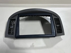 05 06 07 Jeep Grand Cherokee Navegación Radio Tablero Borde Bisel Ventilaciones Gris - Imagen 1 de 4