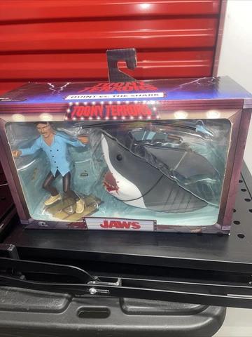 NECA NEC-03346-C Universal Studios "Jaws" 6 Inch Action Figure Toony Terrors Cover