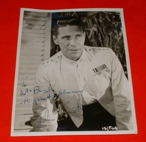 John Justin Autograph - Island of the Sun 1957 Film - Signed Photograph - Picture 1 of 4