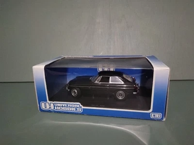 Coche modelo fundido a presión Universal Hobbies 1/18 negro MGB GT V8 Foto 1 de 4