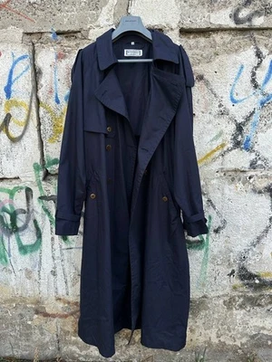 Gabardina Yves Saint Laurent Pour Homme azul marino repelente al agua con cinturón talla 54 Foto 1 de 4