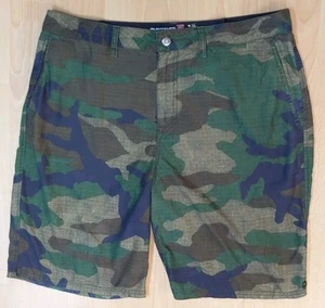 Quicksilver Amphibian Hybrid Board Shorts Men's 39 Camo Beach Surf Swim Casual - Picture 1 of 20