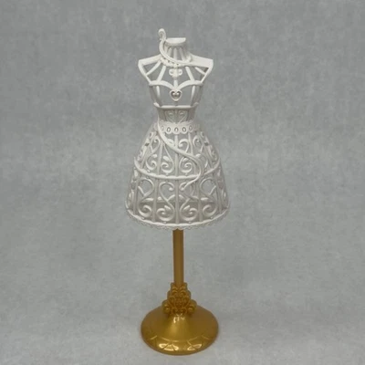 Disney Princesa Ultimate Celebración Castillo Casa de Muñecas Repuesto Vestido Forma Foto 1 de 4