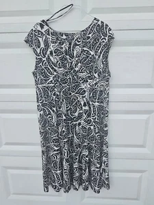 Glamour Dress Womens 22W Dress Black White Paisley Stretch V-Neck Sleeveless - Picture 1 of 6