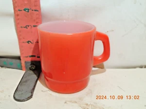 Anchor Hocking Oven Proof Bright Red Mug 8oz USA  Vintage Milk Glass D Handle - Picture 1 of 2