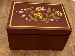 American Girl Samantha Bedtime Accessories Music Box Rare Retired Works - Picture 1 of 4