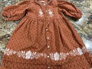 Lali Dress Peasant Size 6 Girls Button Down Collar Ruffle Whimsy Cottage Fairy - Imagen 1 de 8